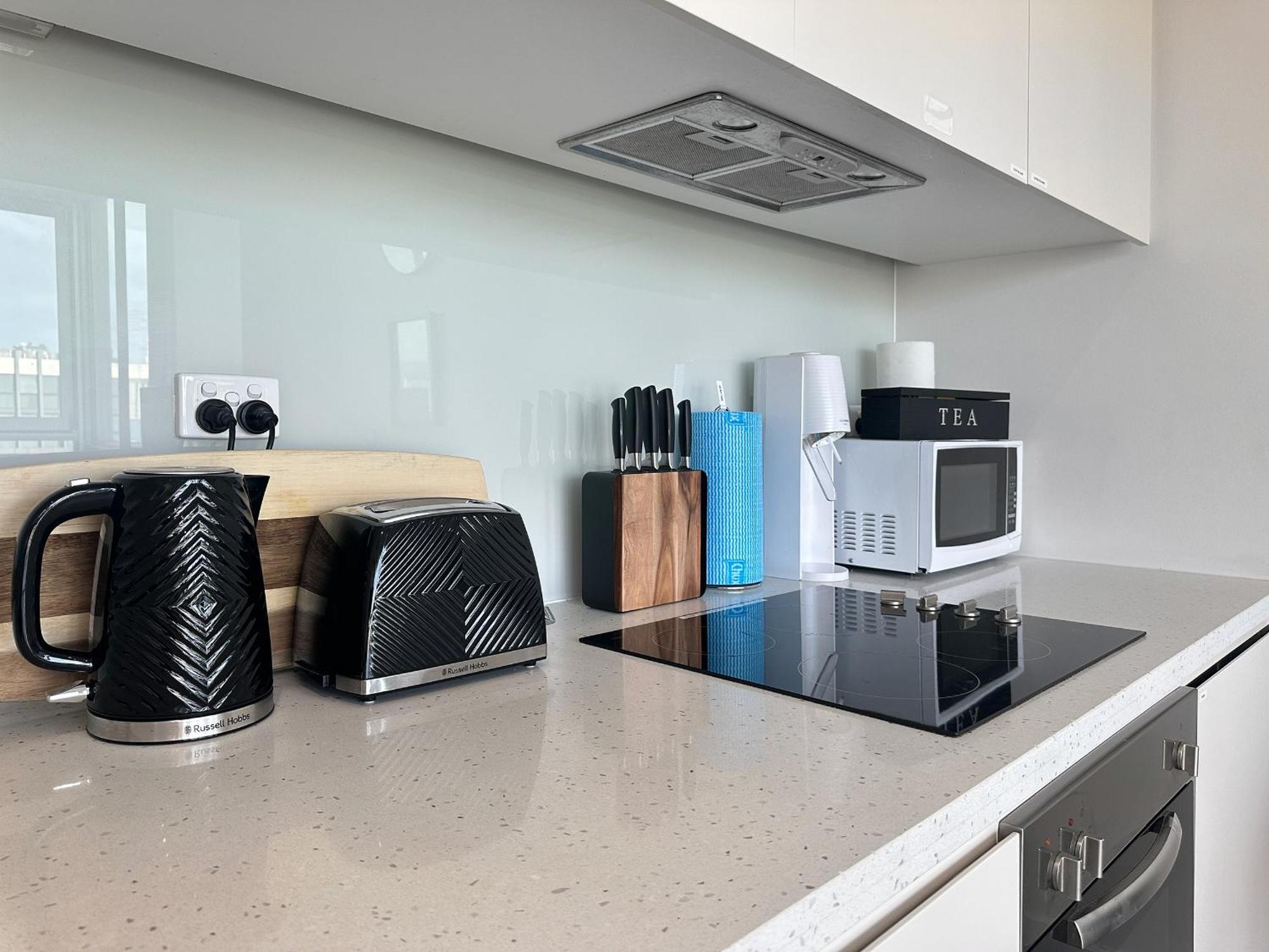 Sky View Apartment Cbd Skyline 2Br Apartment Balcony Spa Access Sleeps 6 애들레이드 외부 사진
